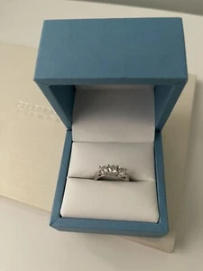 ZALES Certified Celebration 3Stone Round Diamond Engagement Ring White Gold 1ct - Picture 1 of 7