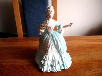 Coalport Limited Edition Femmes Fatales Marie Antoinette - Image 1 of 4