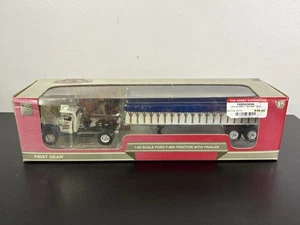 1st Gear Pioneer Ford F-800 Tractor with Trailor 1/50 - Brand New - Picture 1 of 9