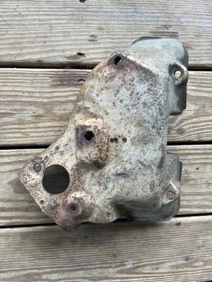 Escudo térmico de exaustão 90-97 Nissan Hardbody D21 OEM ka24e - Imagem 1 de 4