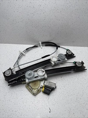 2006 Mini Cooper S Window Motor & Regulator Front Right Facelift OEM E840311601 - Image 1 of 4