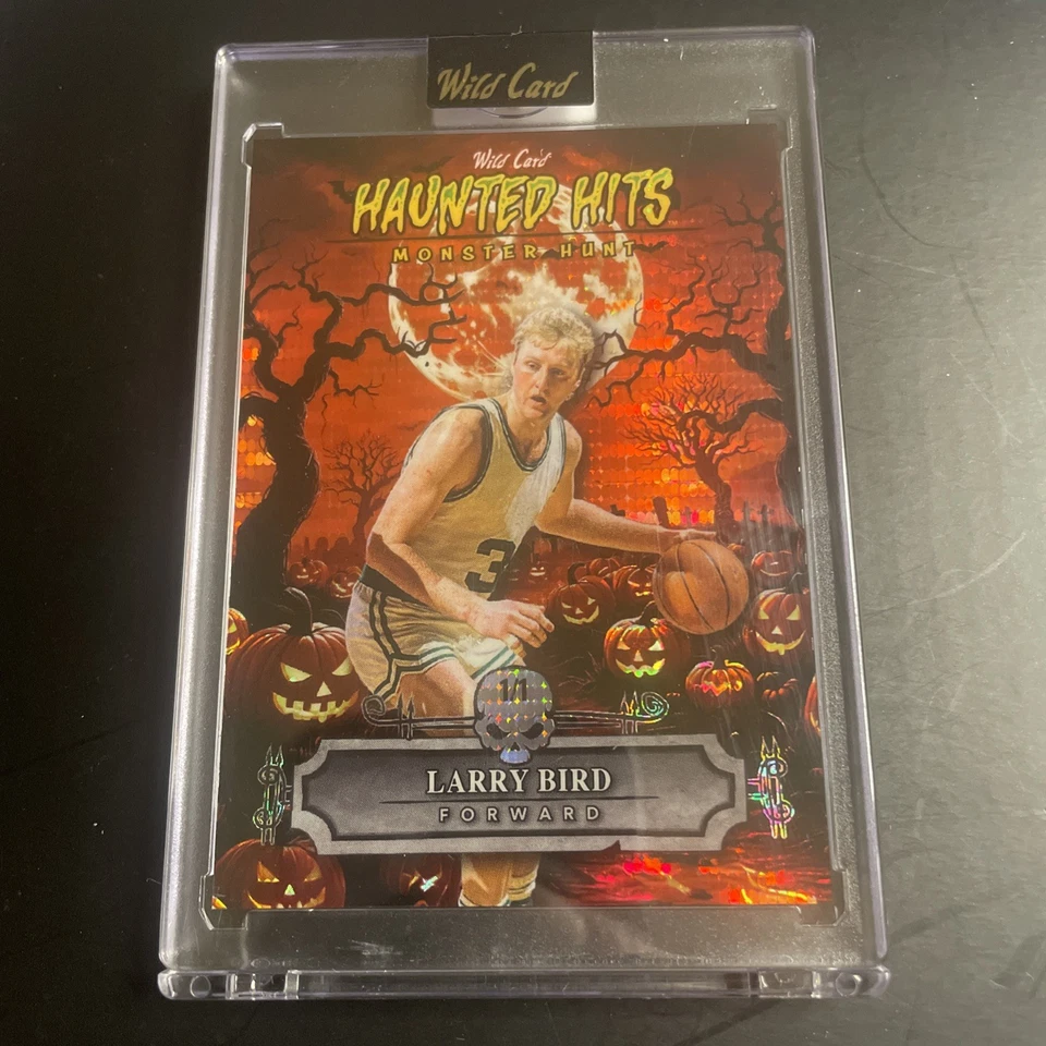 Wild Card Haunted Hits 2025 Monster Hits Larry Bird 1/1 lámina roja Foto 1 de 2