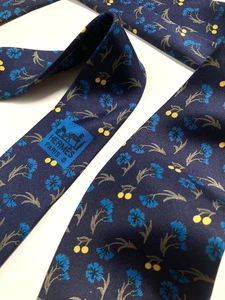 HERMES VINTAGE FRINGED PINK FLOWER TIE PLANT NATURE HIGH END FRANCE BLUE - Picture 1 of 16