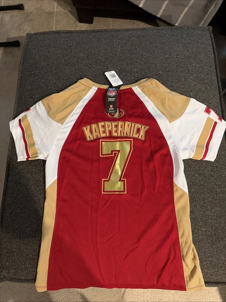 Футболка женская Colin Kaepernick San Francisco 49ers No7 красное золото средний размер новая с ценниками - Изображение 1 из 3