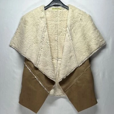 Gianni Bini 人造剪羊毛瀑布背心女式中号奶油色棕褐色舒适分层 — 第 1/4 张图片