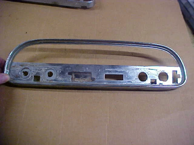 UNIDAD DESNUDA DE TABLERO CORVAIR #2 CROMO = 1589750 = ESTAMPADO 62 - SE ADAPTA A 1960-64 500-900 Foto 1 de 3