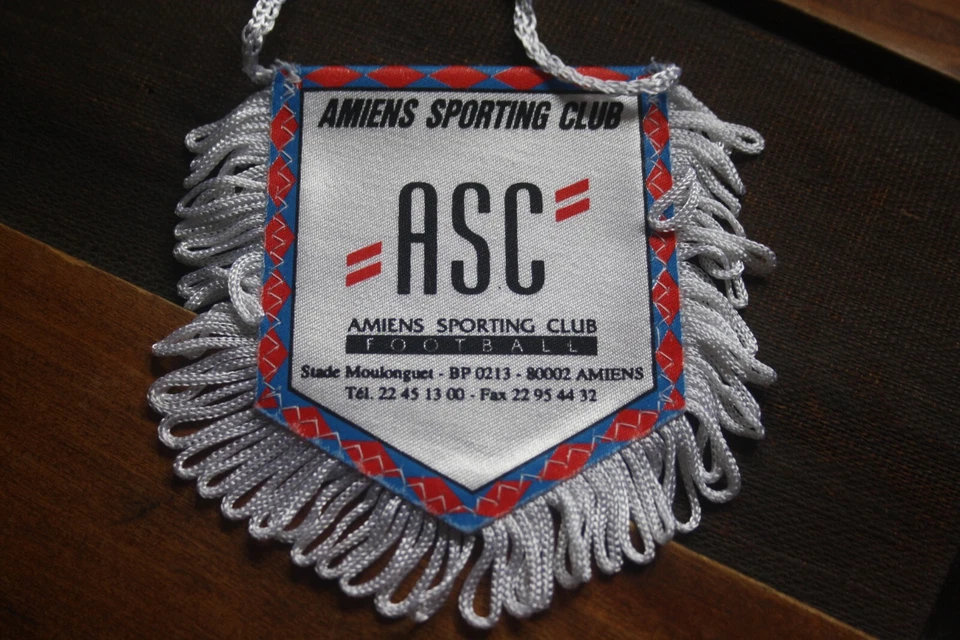 ancien petit FANION pennant wimpel )) ASC AMIENS  * FRANCE - Photo 1/1