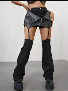 Black Zip Up Cutout Skirt Short Pants S - Picture 1 of 2
