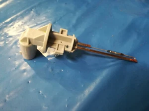 BMW 3er E46 Kühlmittelsensor Ausgleichsbehälter 7506601 - Picture 1 of 1