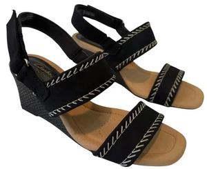 Sandalias Clarks para mujer Kyarra rosa alpargata tacón de cuña negras nobuck talla 6,5 S3 - Imagen 1 de 8