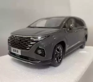 1/18 Hyundai CUSTO MPV 2022 China Hyundai Dealer model VERY RARE! - Picture 1 of 5