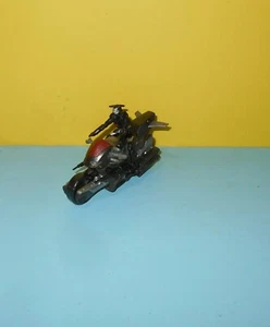 Hasbro Marvel Avengers Age of Ultron 2.5-Inch Iron Man on Caps Motorcycle - Picture 1 of 3