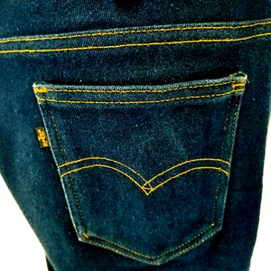 Vaqueros de acción LEVI'S 415 a Skosh More Room 41547-2317 HECHOS EN EE. UU. para hombre con 34 L 38 * - Imagen 1 de 10