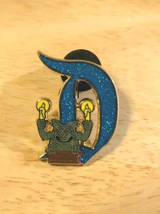 2025 Disney Pin Haunted Mansion Gargoyle Glitter D Key To Disneyland 70th - Bild 1 von 2