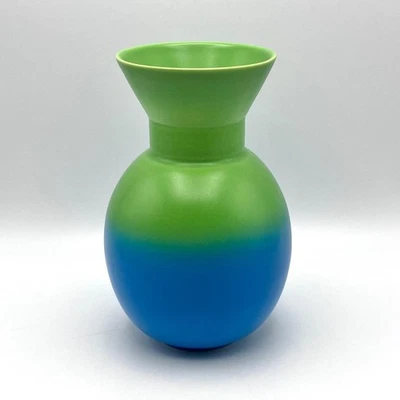 Vintage Park Rose Bridlington Pottery Green To Blue Baluster Vase 20cm - Image 1 of 4