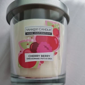 Nueva vela Yankee Cherry Berry - Imagen 1 de 1
