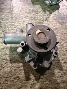 Bomba de Agua Alfa Romeo 6-90 - Giulietta - Alfetta REF 60704056 - Imagen 1 de 1