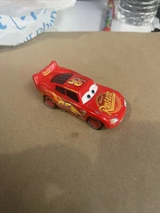 Disney Pixar Cars 3 Lightning McQueen Toy Car #95 Mattel 2016 1/55 - Picture 1 of 1