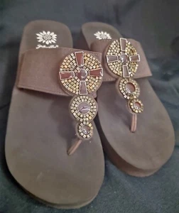 Yellow Box Rhinestone Embellished Sandals Wedge Flip Flops Dark Brown Sz 8.5 EUC - Picture 1 of 6
