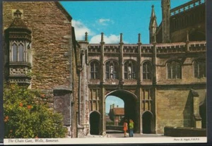 Somerset Postcard - The Chain Gate, Wells     RR3318 - Picture 1 of 2