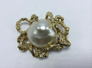 DE COLECCIÓN FIRMADO SA TONO ORO ENORME IMITACIÓN MABE PERLA COLGANTE BROCHE - Imagen 1 de 6