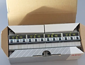 4 Stk. LS-Schalter B10 3-phasig  /  AEG ELFA E83 B10 /  Leitungsschutzschalter - Bild 1 von 10