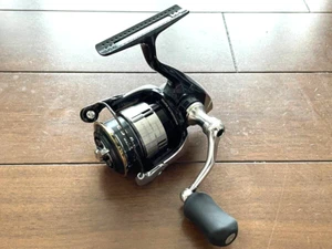 Shimano 12 Vanquish C2000HGS Spinnrolle - Bild 1 von 7