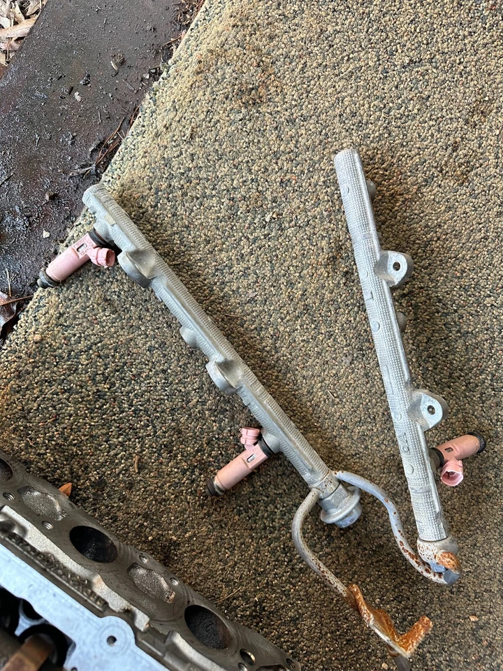 97-03 丰田 AVALON CAMRY SOLARA ES300 V6 燃油管铁路带 3 个连接器 — 第 1/2 张图片