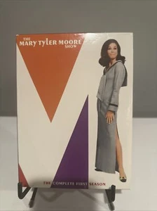 The Mary Tyler Moore Show - The Complete First Season - DVD - VERY GOOD - Picture 1 of 2