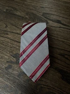 Sulka Mens Vintage Tie, 100% Silk Crimson Stripe Silver Houndstooth Jacquard - Picture 1 of 6