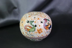 Ceramica de Coimbra Hand Painted Potpourri Ball Signed Birds Scroll Leaves 4 " - Picture 1 of 5