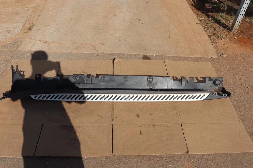 BMW X5 F15 2014-2018 estribo lado del pasajero derecho placa de escalón OEM Foto 1 de 4