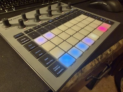 Novation Circuit Rhythm - 二手 — 第 1/4 张图片