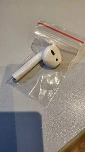Original Apple AirPod 2. Generation Air Pods Ersatzkopfhörer Links - Bild 1 von 1