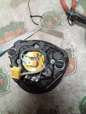 Driver Air Bag 218 Type CLS550 Front Wheel Fits 15-18 MERCEDES CLS-CLASS 3798110 — 第 1/3 张图片