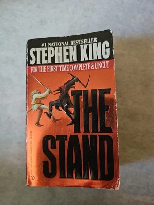 Stephen King The Stand complete & uncut, 1st edition/1st print Signet Paperback - Image 1 of 4
