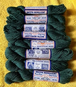 Lot 8 Hiawatha Needlepoint Tapestry Wool Skeins Green - Foto 1 di 1