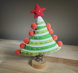 Weihnachtsgranathügel festlich stehender Weihnachtsbaum AUSVERKAUFT - Bild 1 von 4