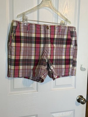 Dockers Plaid Shorts Size 16 - Image 1 of 4