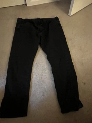 Pantalones de mezclilla para hombre Kenneth Cole Foto 1 de 3