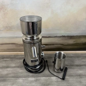 Williams Sonoma Aarke Kaffeemühle Silber Edelstahl Schrammen Gebraucht Lesen - Bild 1 von 14