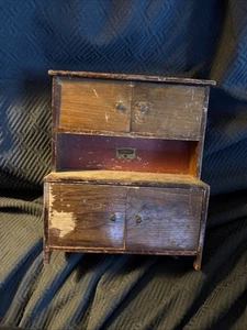 Antique EDUCATIONAL PLAYTHINGS MASON & PARKER Dollhouse Wooden Hutch Cabinet .re - Picture 1 of 4