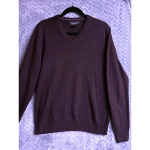Bloomingdales 100% Cashmere VNeck Pullover Size M in Eggplant Luxe Soft elegant - Picture 1 of 4