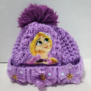 Cappello Disney Store Principessa Raperonzolo Viola PomPom Bennie Skullcap Adulto Taglia Unica - Foto 1 di 22