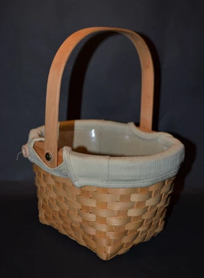 Taskets Renaissance Wooden Small Fruit Basket With Beige Cloth Liner 8 x 6.5 x5” - Image 1 of 4