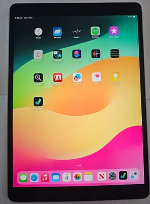 Apple iPad Pro 1st Gen. 64GB, Wi-Fi Only 10.5 in (A1701) - Space Grey Tablet - Image 1 of 4