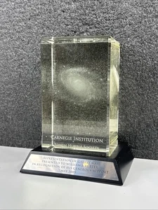 Laser Etched Galaxy M81 - Carnegie Institution "Edwin Hubble Society" Award - Bild 1 von 13