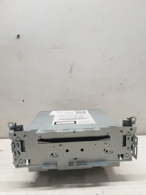 Mercedes C220 W204 Saloon 2007-2011 CD HEAD UNIT A2049007202 CHECK IMAGES - Image 1 of 4