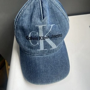 Gorra de mezclilla bordada Calvin Klein logotipo CK béisbol monograma Jean - Imagen 1 de 5
