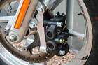 Kit d'adaptateurs pour étriers de frein gauche Harley Davidson Dyna (06-17)